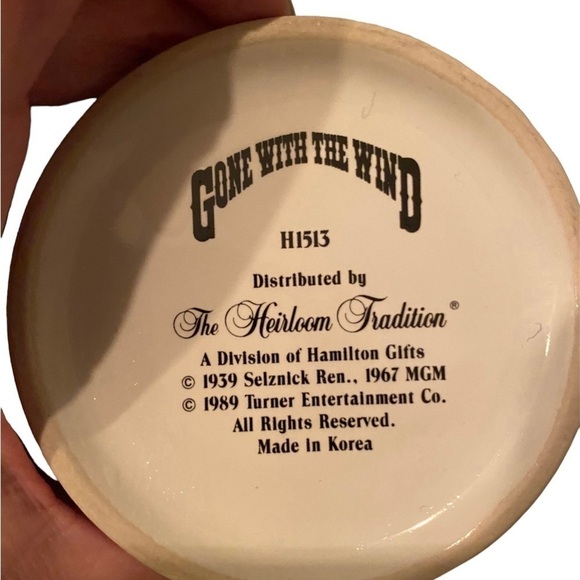 The Heirloom Tradition, Vintage “Gone with the Wind” Coffee Mugs!  Set of 2. - Picture 4 of 6